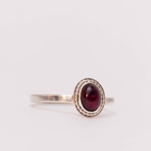 Anillo Estambul con Granate