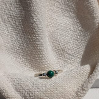 Anillo Mombasa con Malaquita