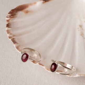 Anillo Asia con Granate