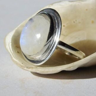 Anillo Tokyo con Piedra Luna