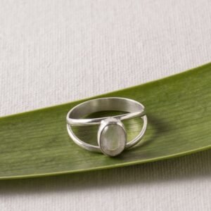 Anillo Asia con Piedra Luna